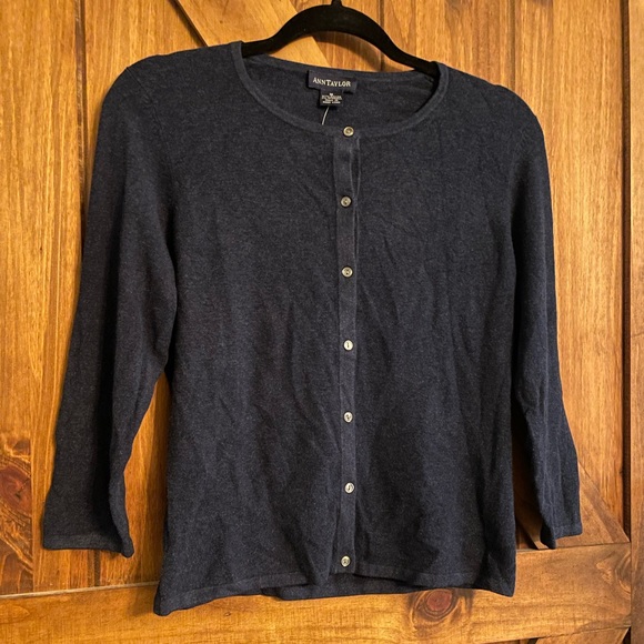 Navy Ann Taylor‎ Crewneck Cardigan - Picture 1 of 3